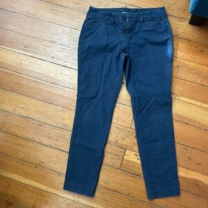 Old Navy Pixie Pant